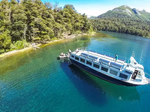 Exploración Navegación Brazo Tristeza - Lago Nahuel Huapi